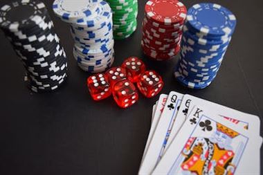 Jalkojen Kieli: Jalkaliikkeiden Ja Jalan Havaitseminen Kertoo Pokerissa