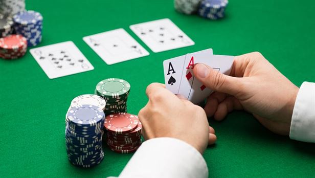 Mobile -Pokerin Nousu: Parhaiden Sovellusten Ja Alustojen Tutkiminen