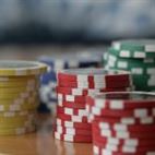 Pokerin Kertoimen Laskimet: Tietoisten Päätösten Lukumäärien Välittömästi Rypistäminen