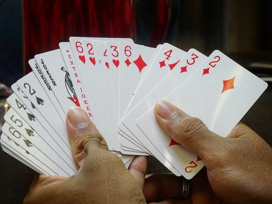 Nopean Taidetta Pokeri: Strategiat Nopeisiin Ja Vauhdikkaisiin Peleihin