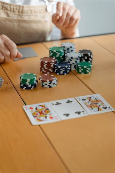 Pelaaminen Eri Pelaajatyyppejä Vastaan ​​Texas Hold’Em: Strategiat Ja Taktiikat